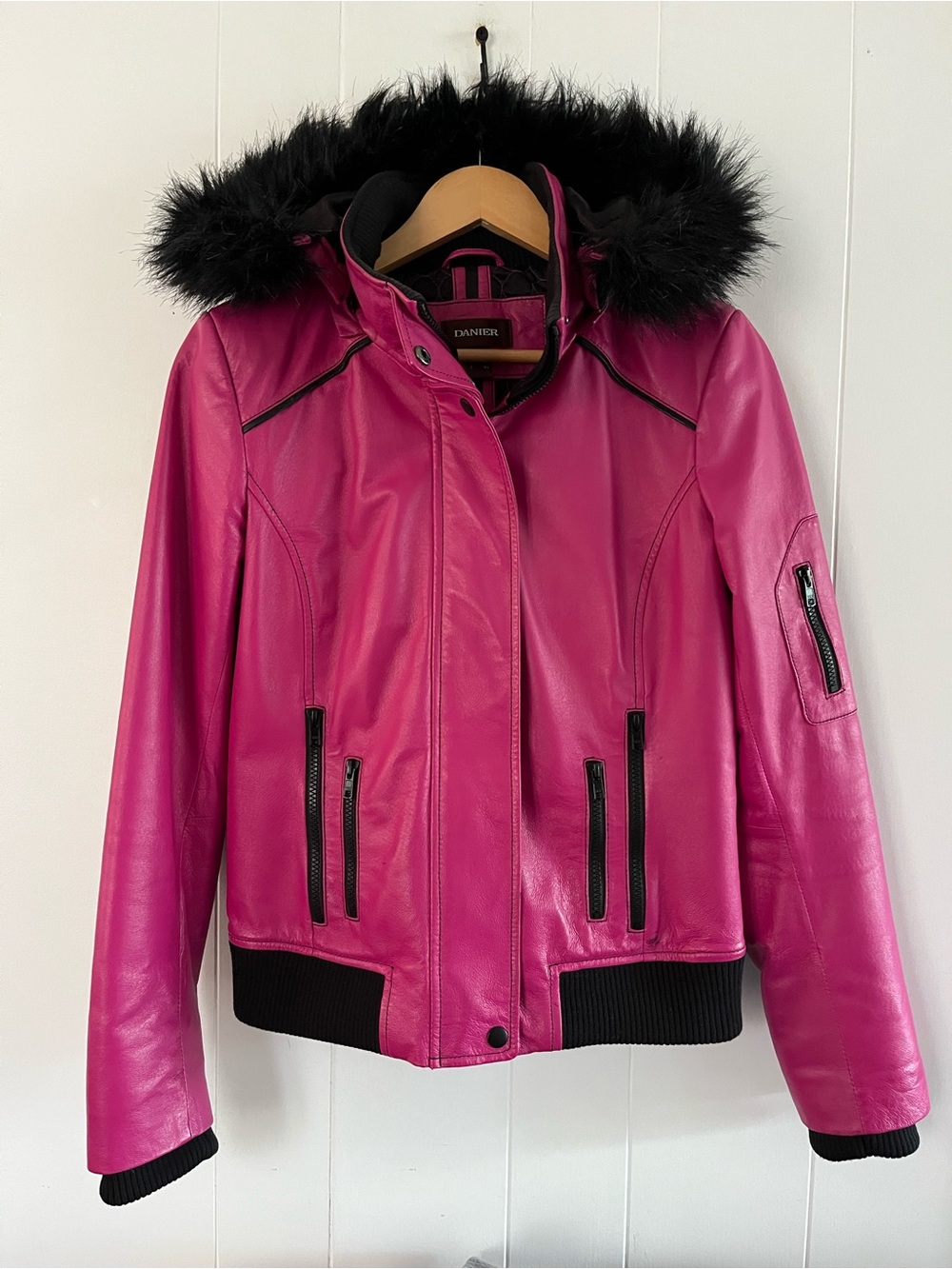 Danier Pink Leather Bomber Biker Jacket Removable Faux Fur Hood Lined Thinsulate